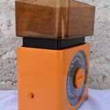 Teraillon orange scale