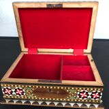 Music box in wood marquetry