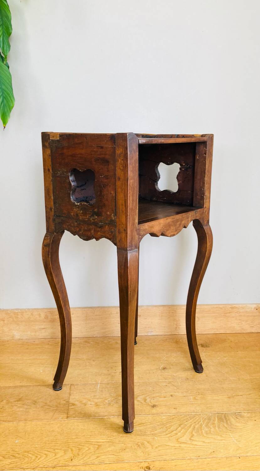 Louis XV bedside table or snack table, 18th century, quadrilobed side openings