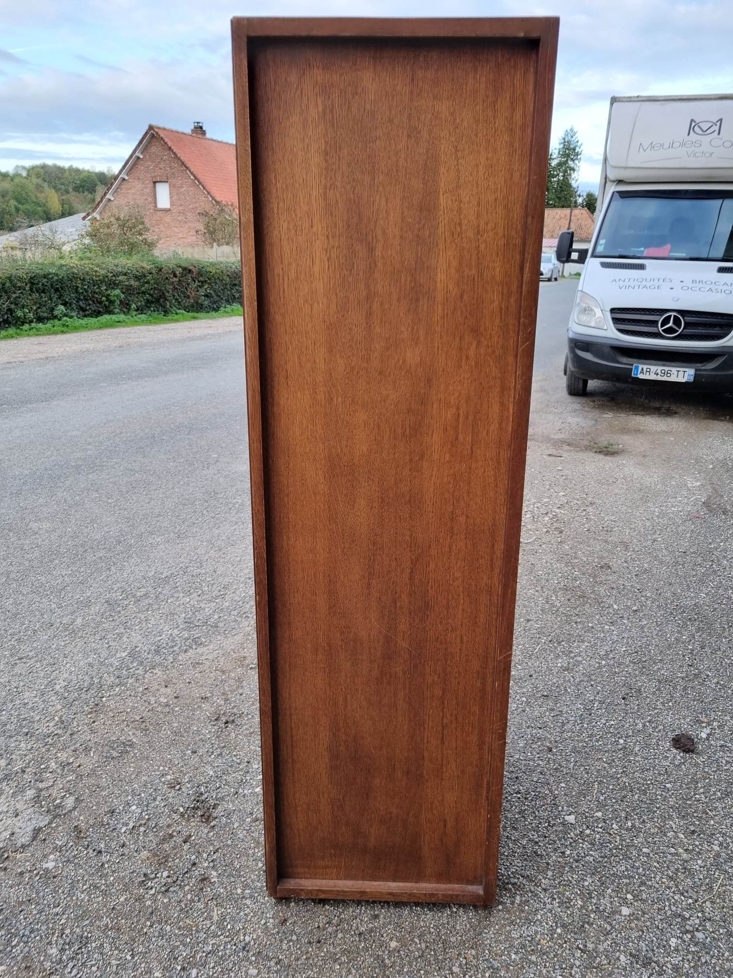 Cabinet 1 door Guillerme and Chambron