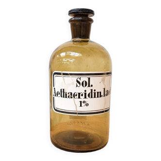 Apothecary bottle