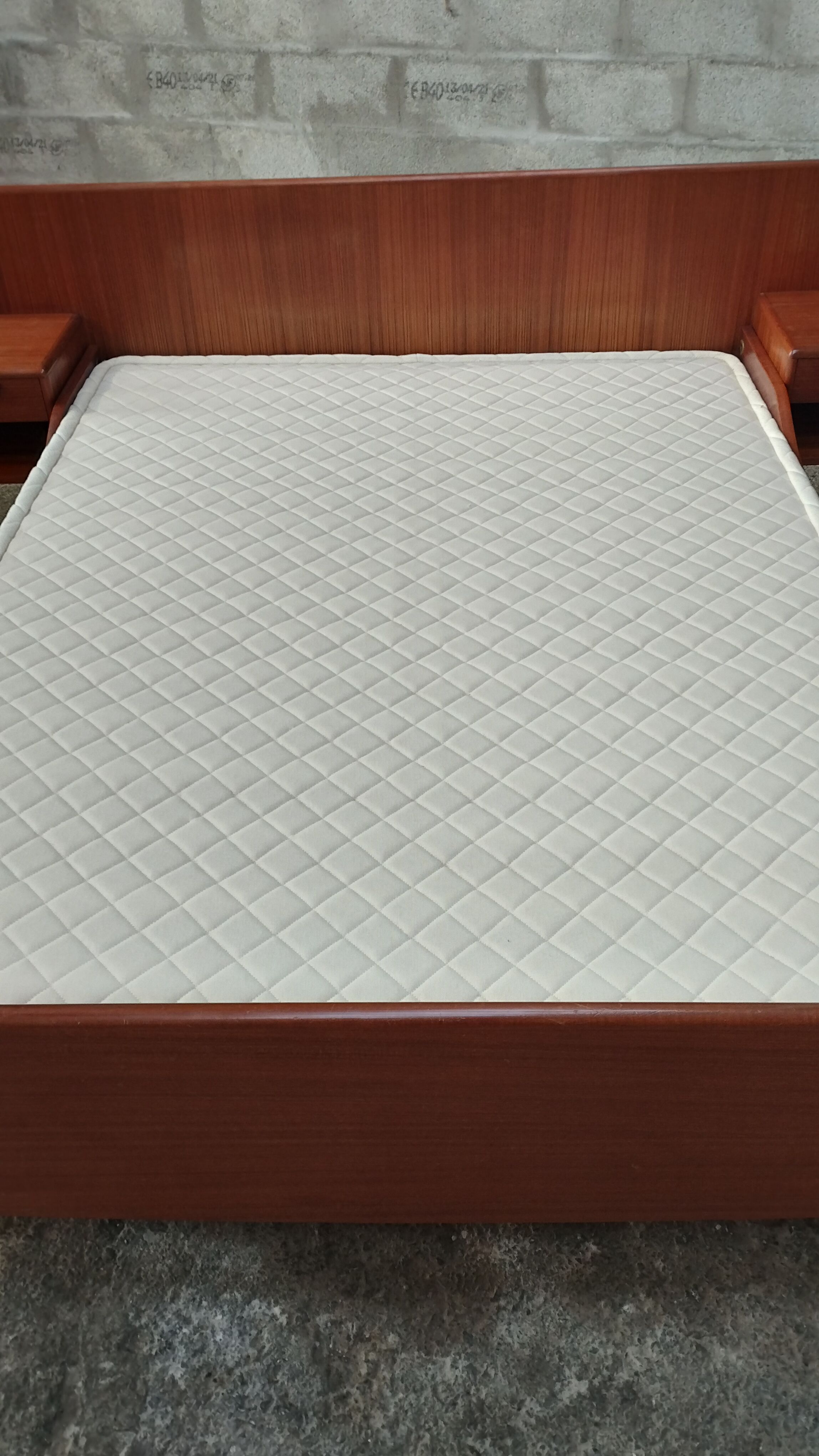 Vintage teak bed 2 places