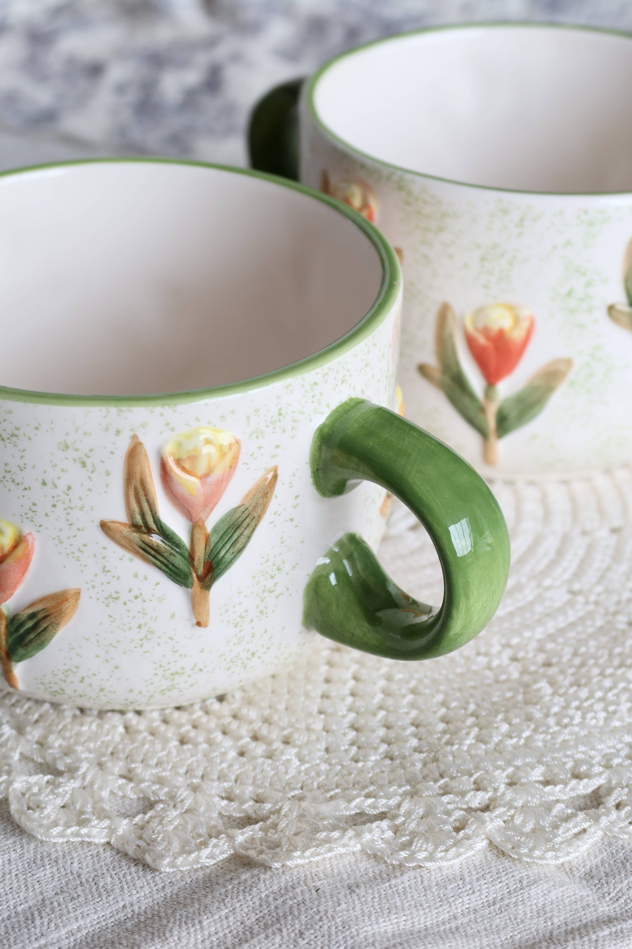 Vintage slip cups / mugs - Tulip pattern - Orange and green tones