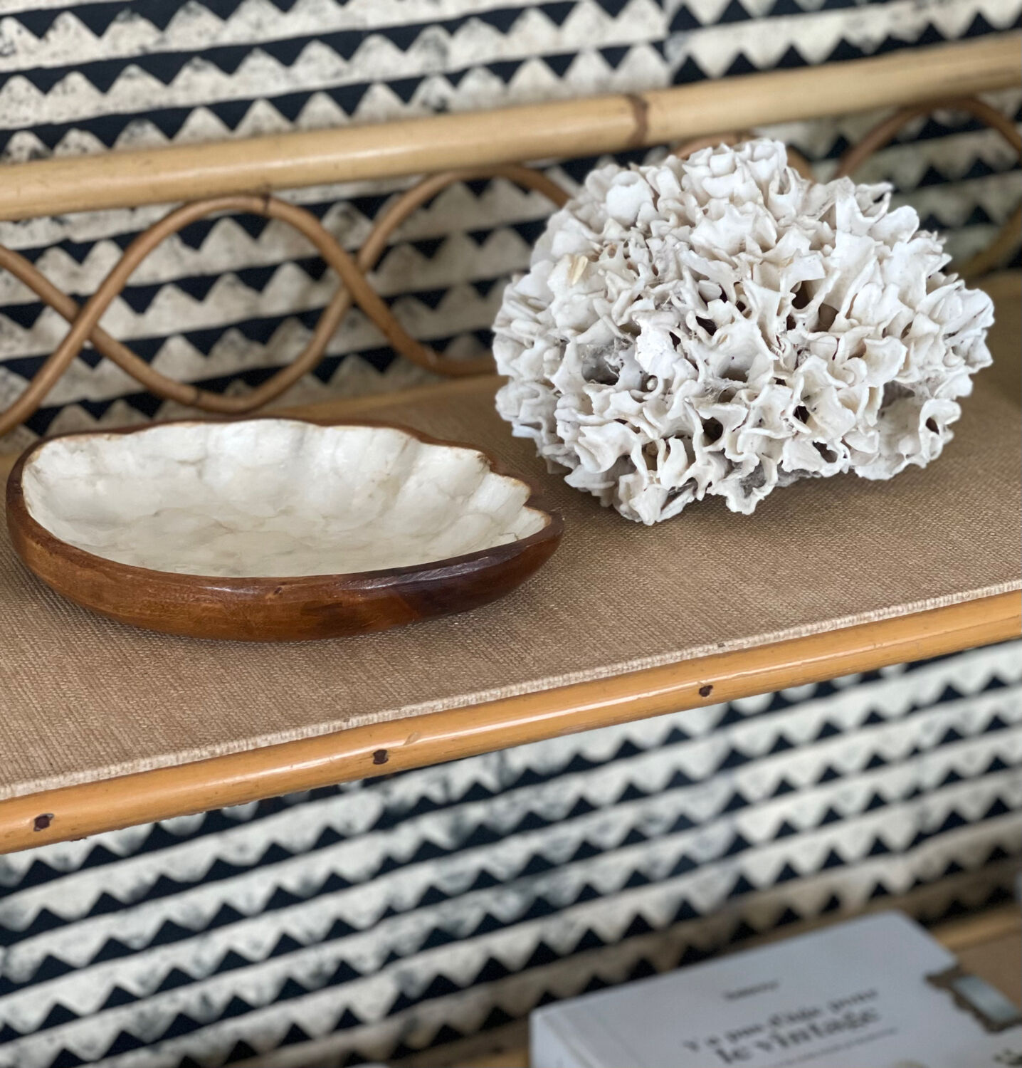 Empty pocket wood and mother-of-pearl