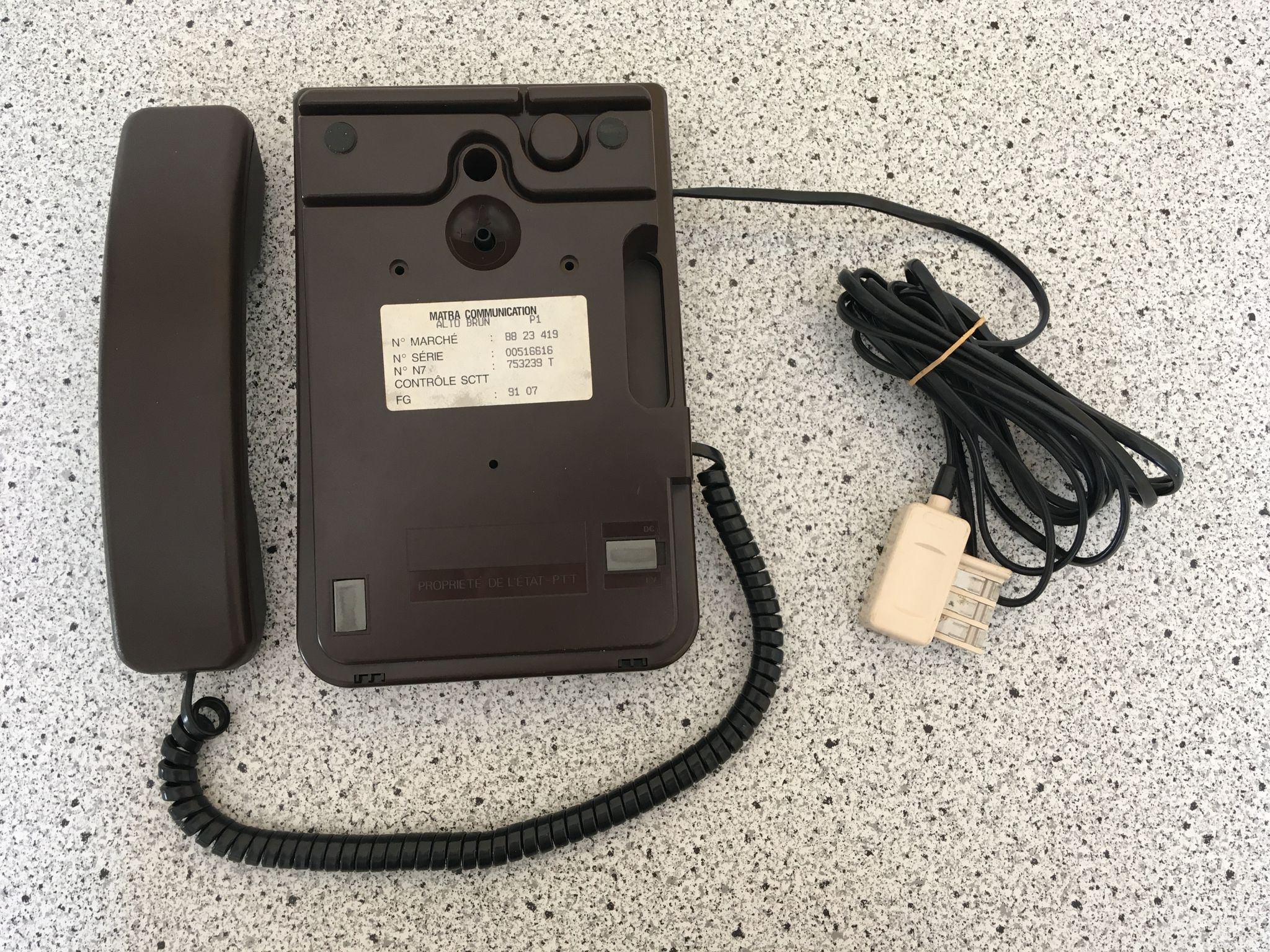 Téléphone à touches matra brun
