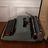 Olivetti Lettera 32 typewriter