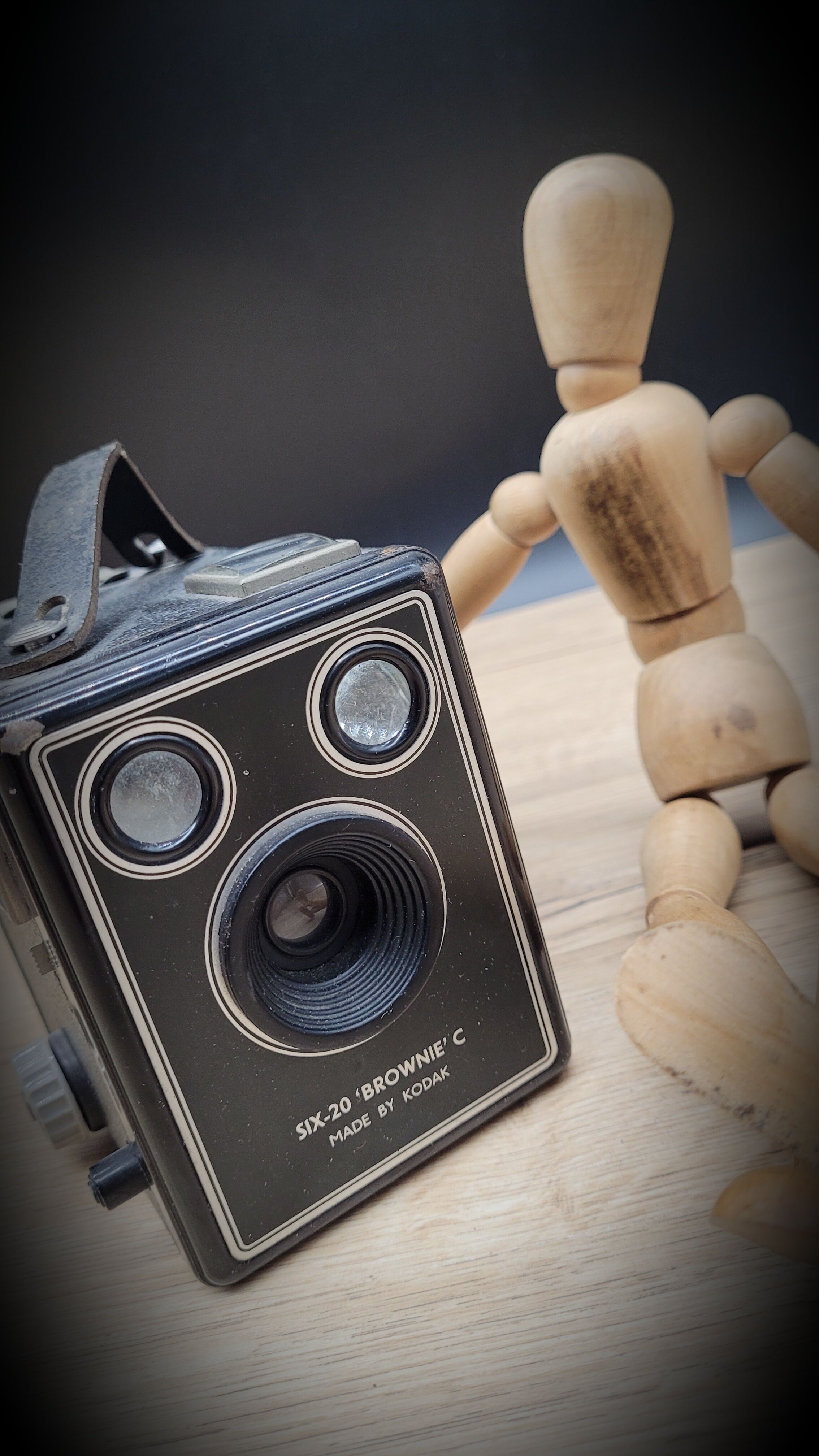 Camera box Six 20 Brownie Kodak