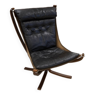 Chaise falcon vintage à dossier haut en cuir de sigurd resell