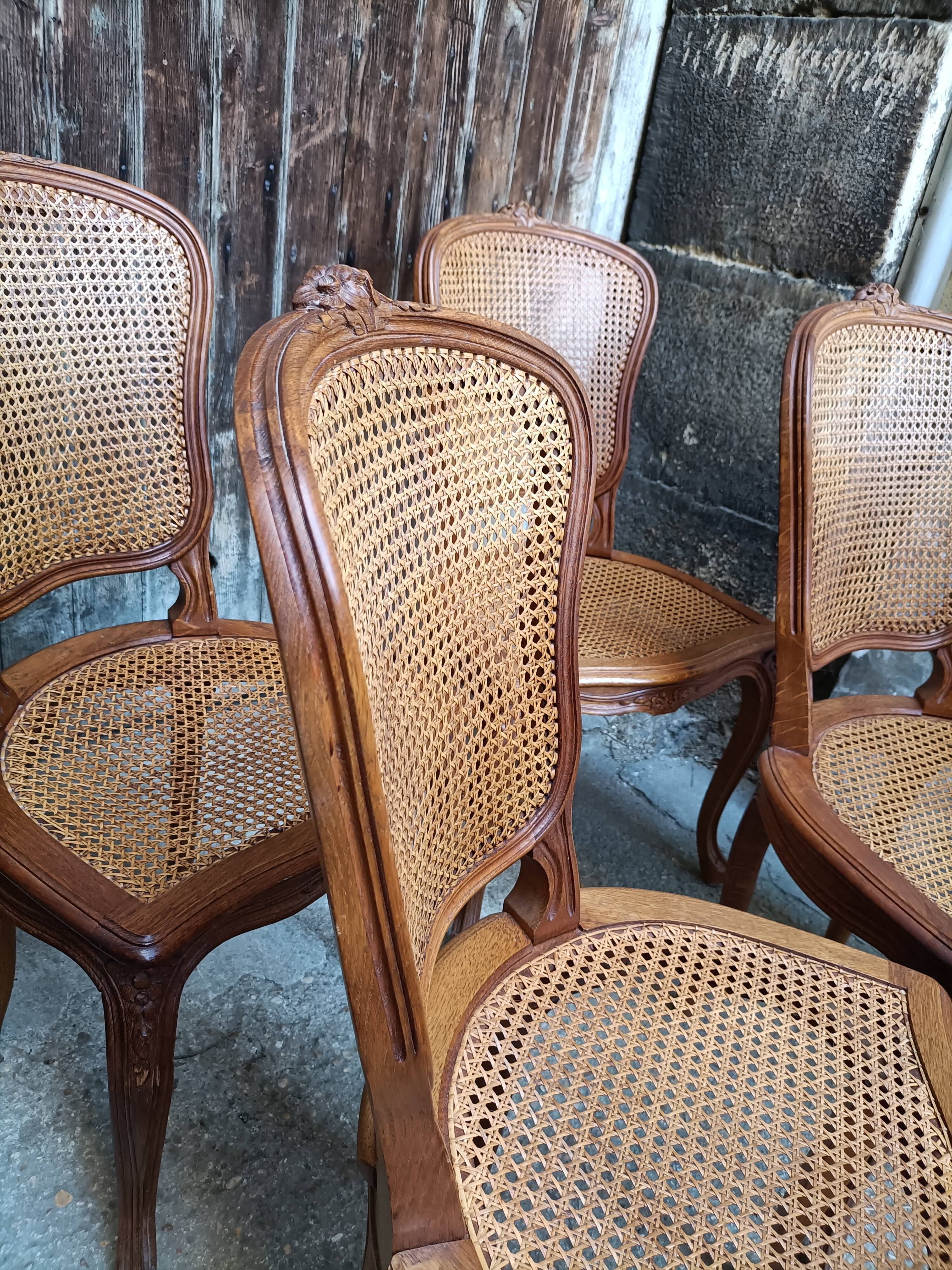 6 chaises cannées style Louis XV