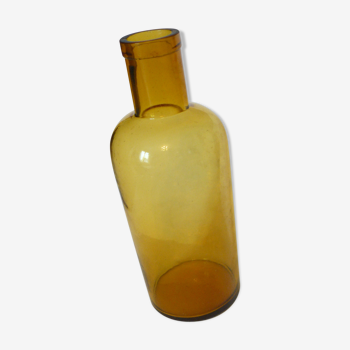 Amber color glass pharmacy pot