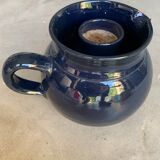 Lot of 2 blue ceramic objects, a pitcher with ice reserve and a pot cache