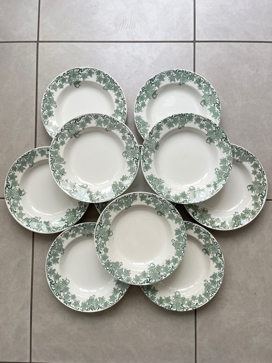 Set of 10 "Prunelle" plates Boch La Louvière