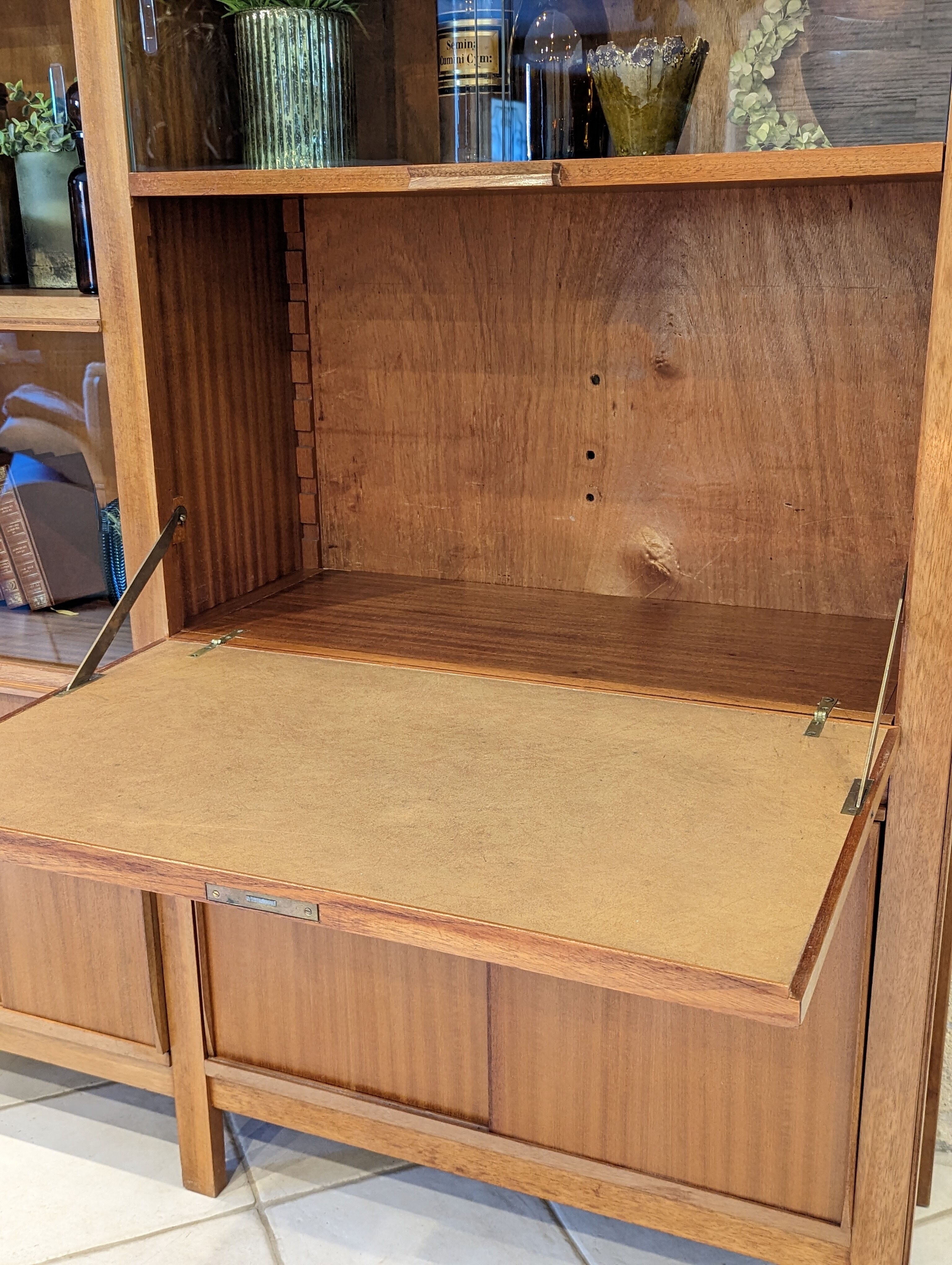 Library, secretary Émile Seigneur