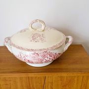 Sarreguemines soup tureen, country model F.F. Pexonne