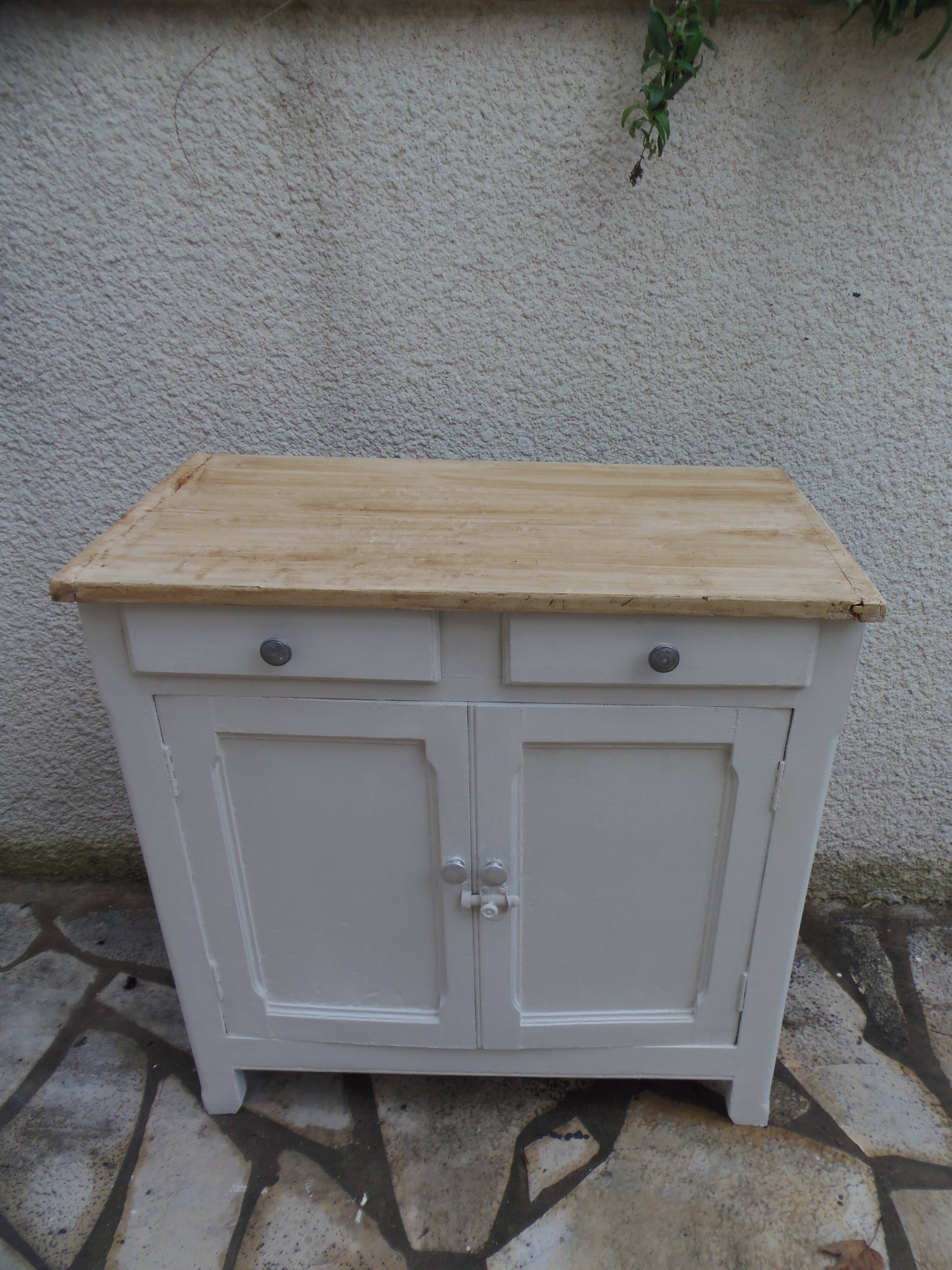 Vintage Parisian buffet re-enchanted in pearl grey, wooden top.