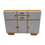 Buffet low yellow and white mado