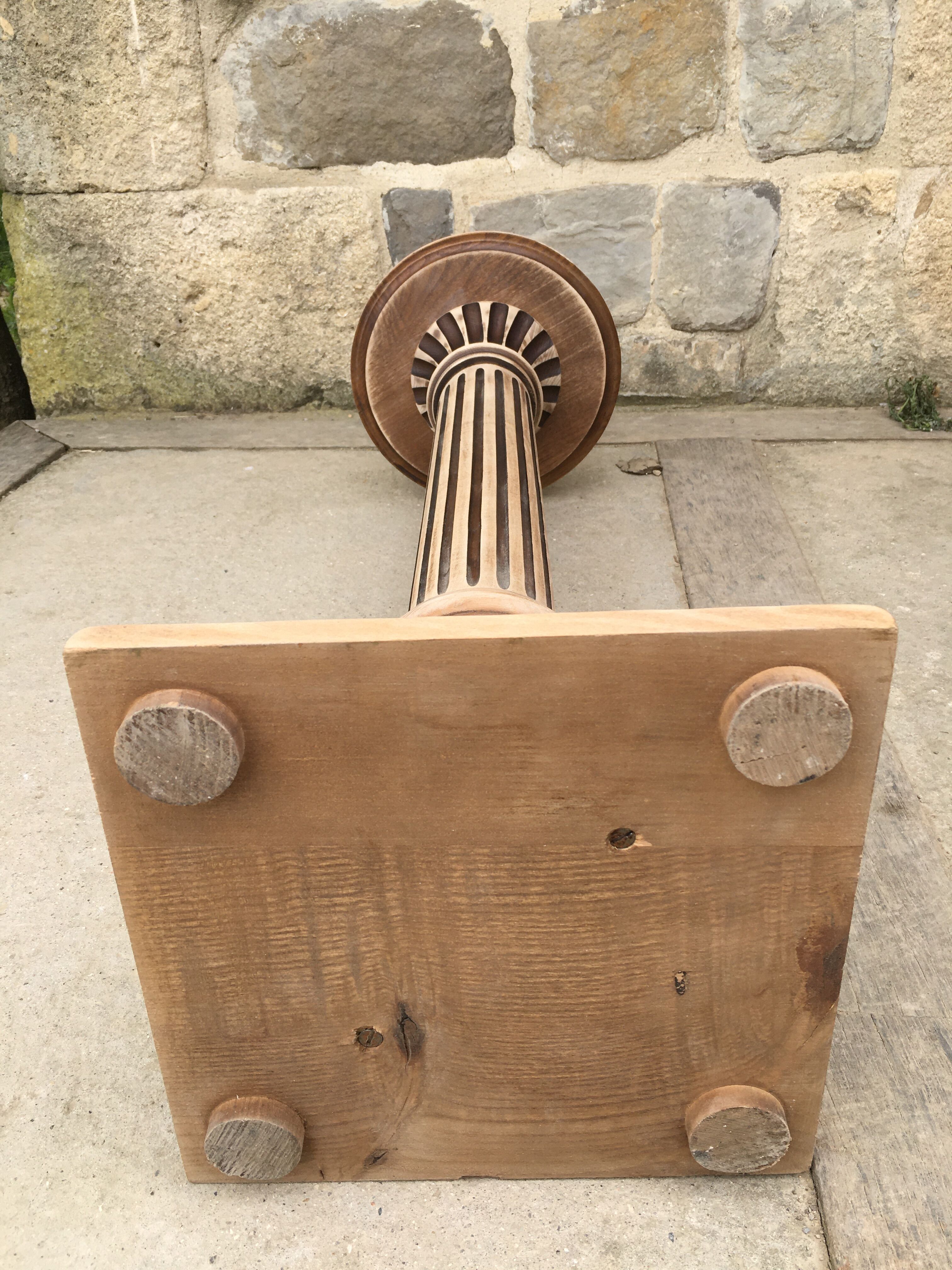 Wooden pedestal column