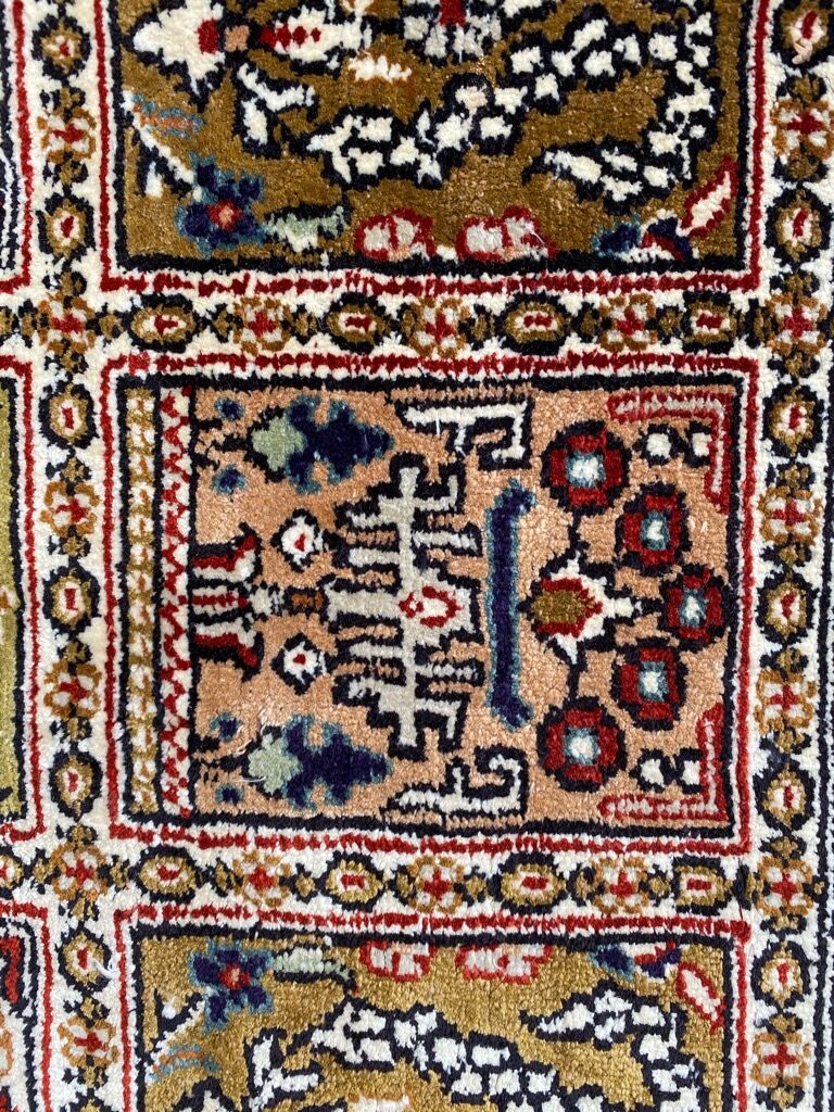 Vintage turkish silk carpet 92x157 cm