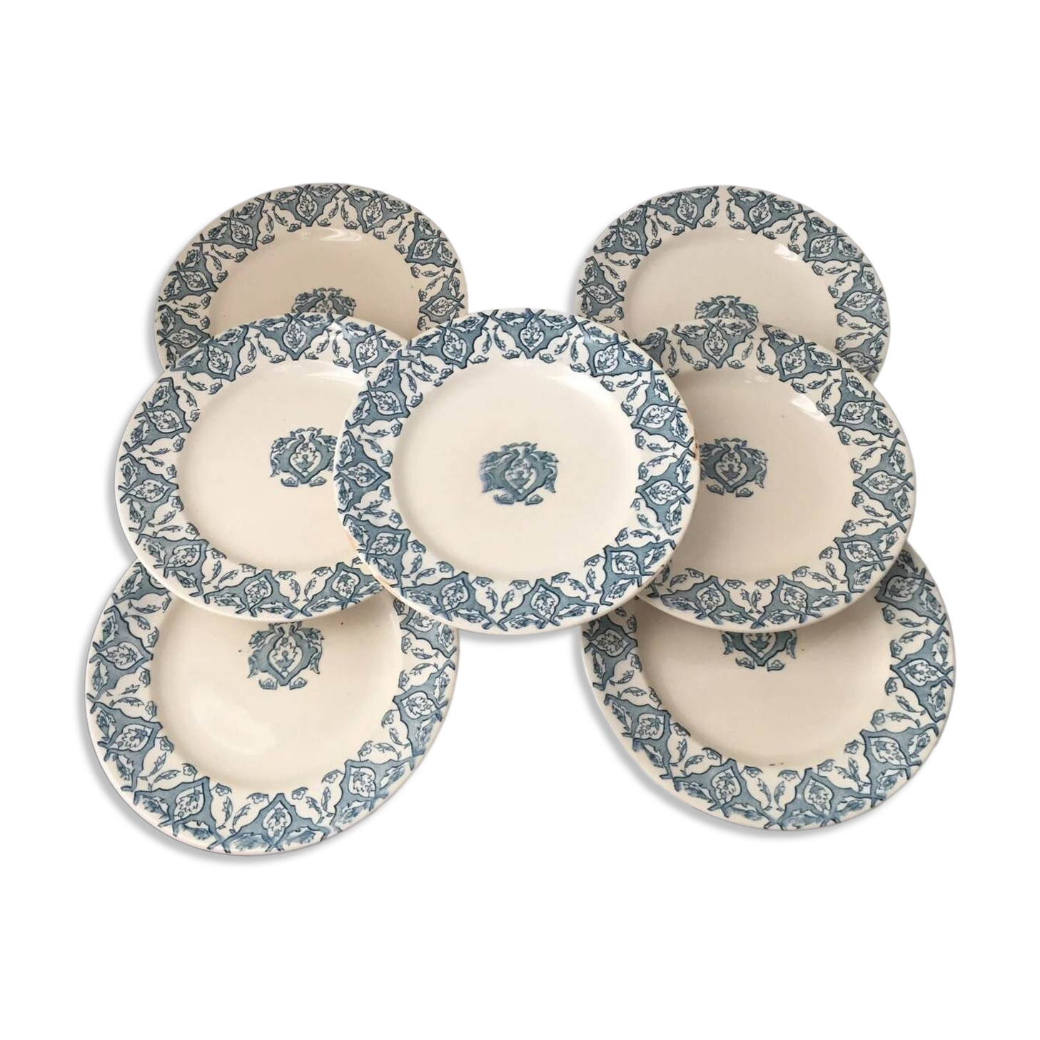 Ensemble de 7 assiettes Terre de Fer Rhodes Longwy XIX