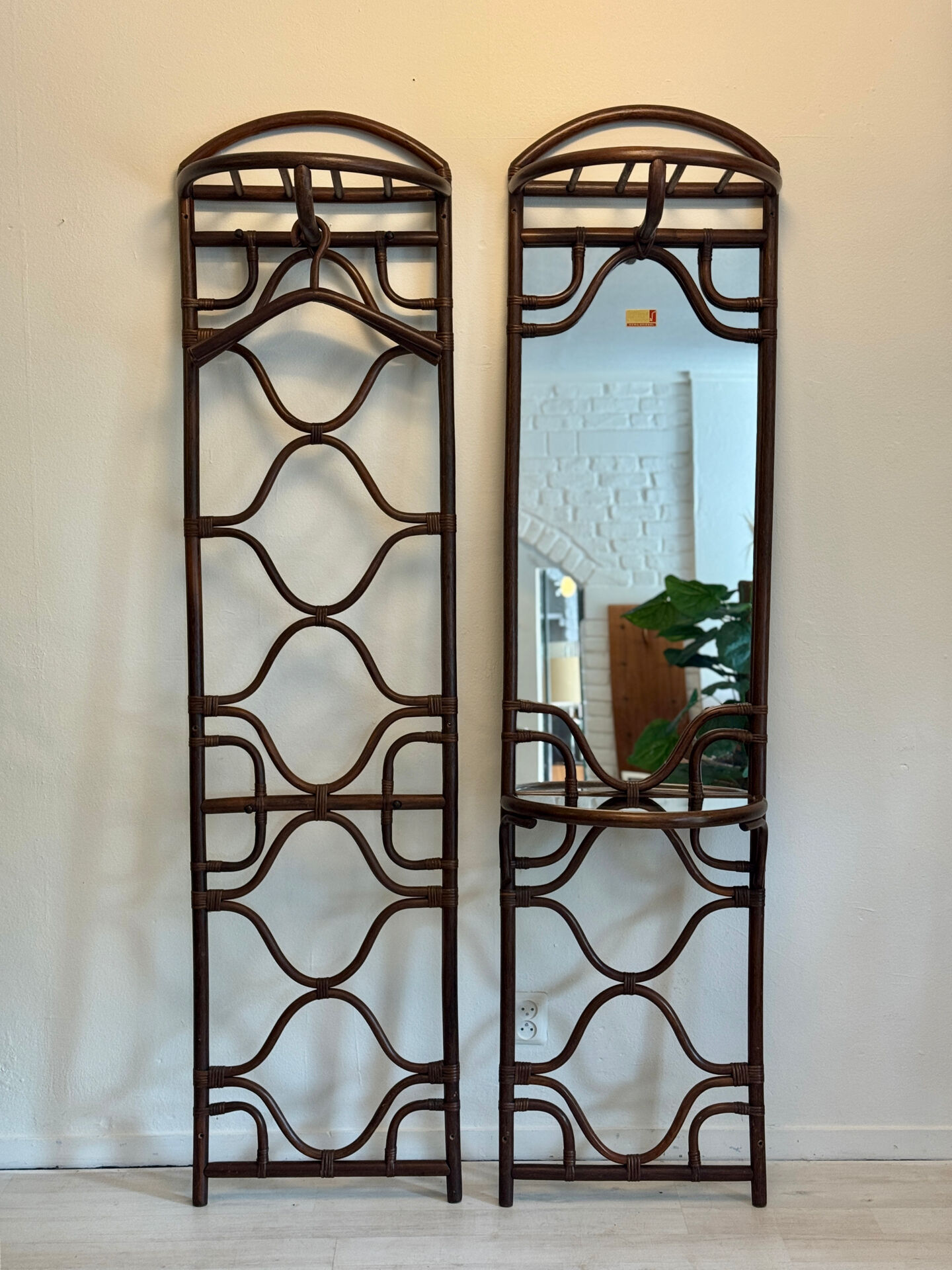 Ensemble de porte-manteau en bambou vintage des années 70.