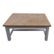 Table basse vintage piètement gris perle, plateau bois.