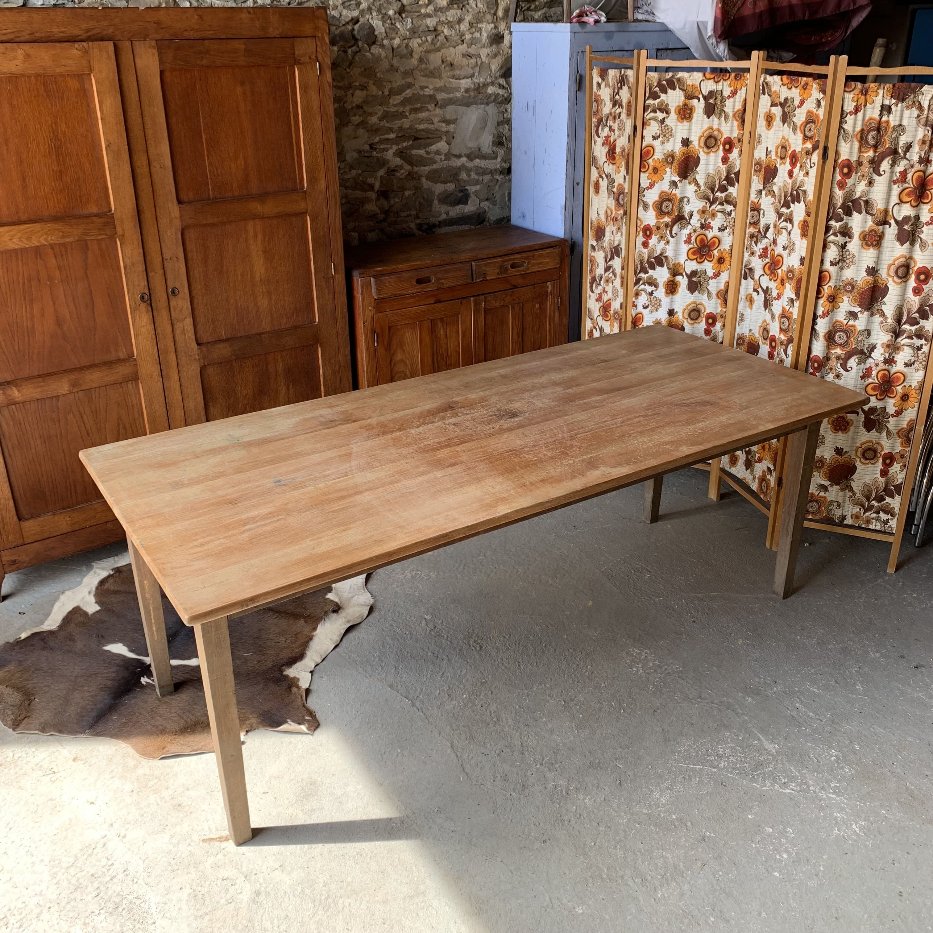 Farmhouse table - 2m10 long