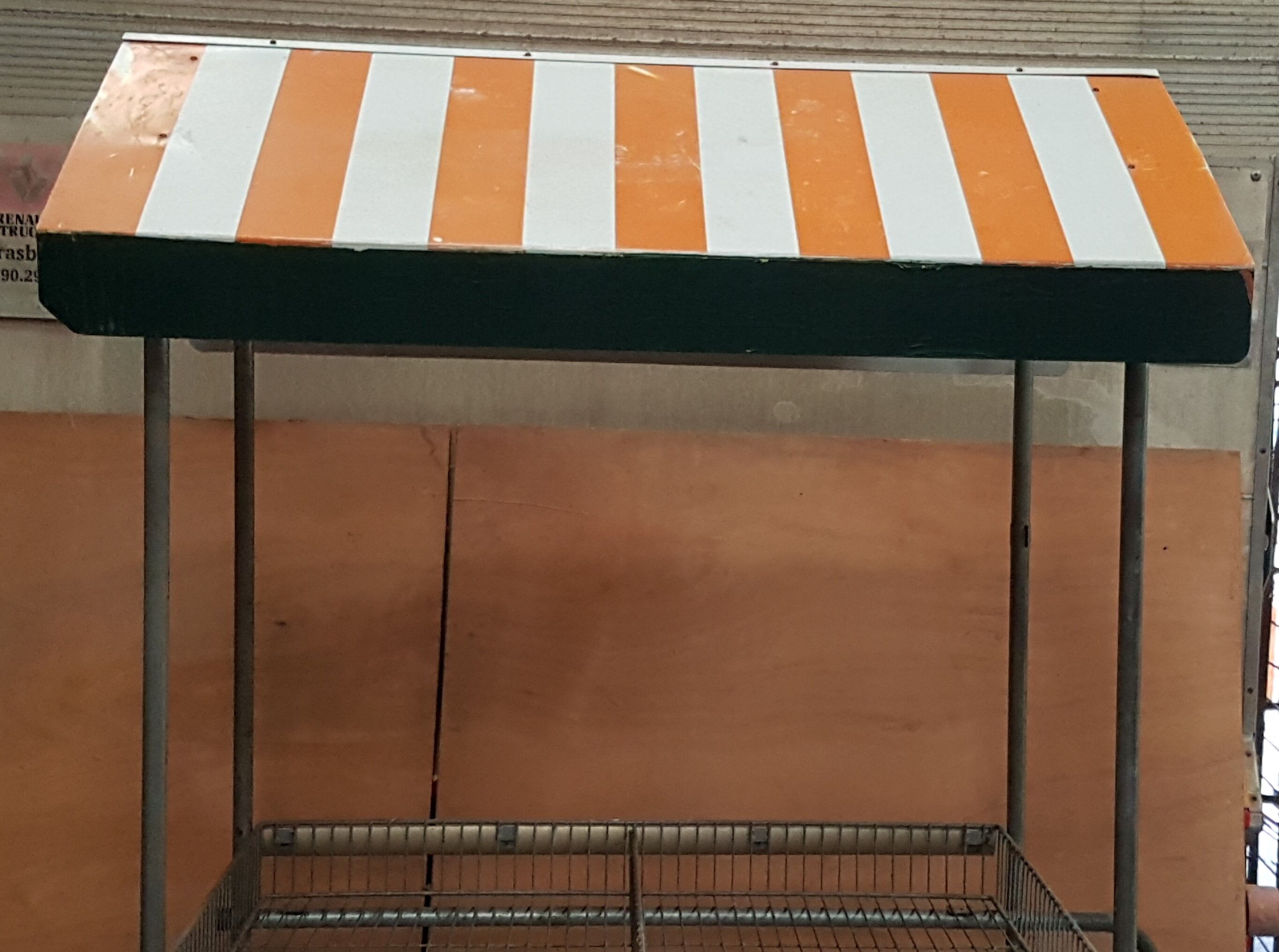 Former street shopping cart
