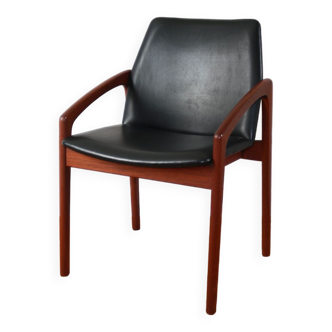 Fauteuil scandinave vintage en teck Henning Kjaernulf 1960