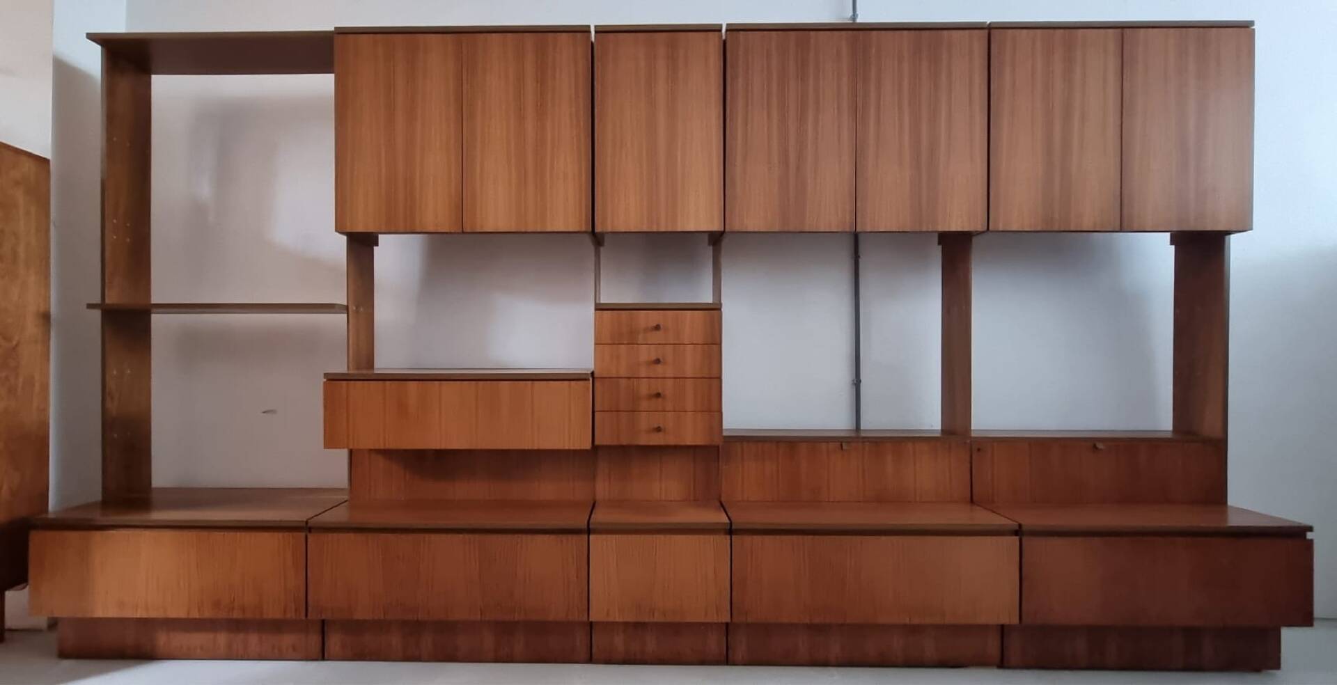 1970s wall system