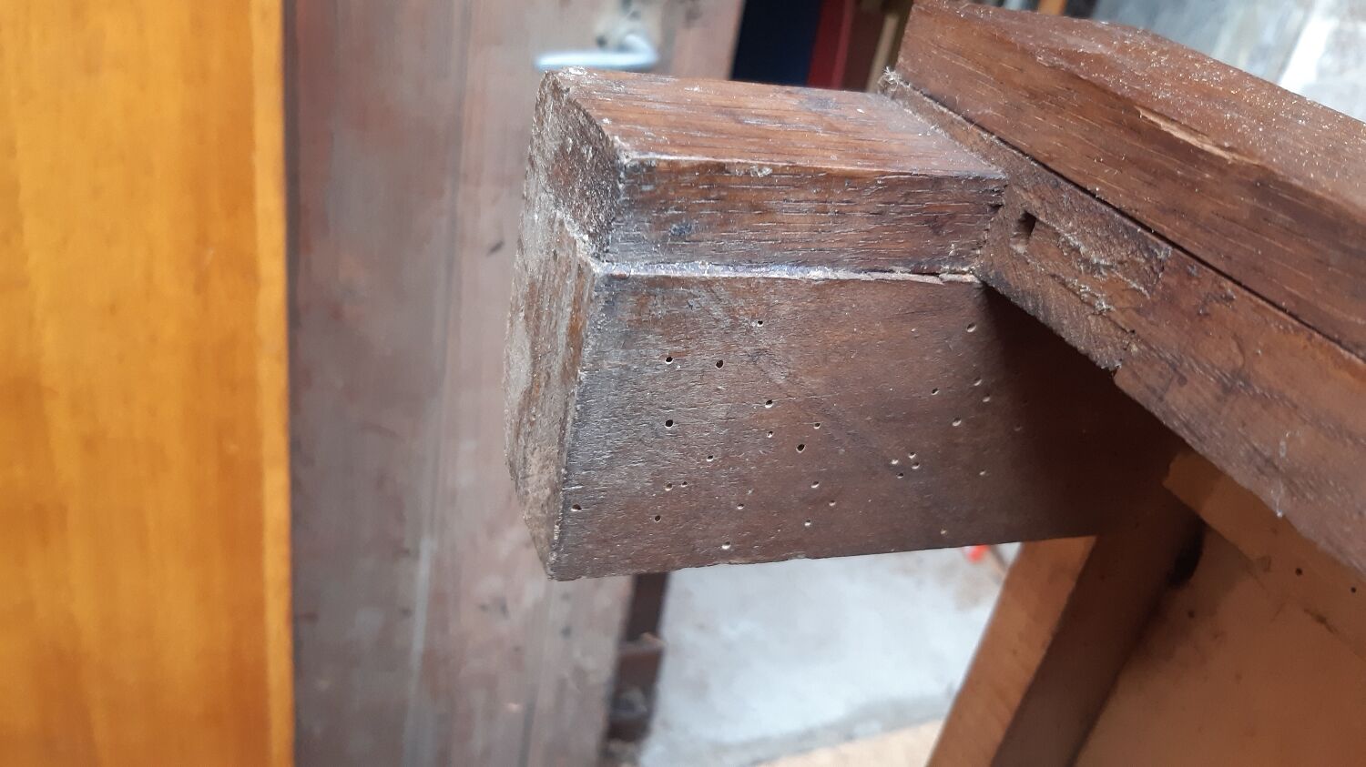 Commode chêne et marbre début XXème