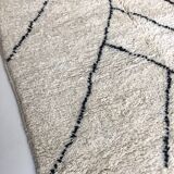 Moroccan Berber carpet Beni Ouarain with black graphic patterns 2,36x1.55m