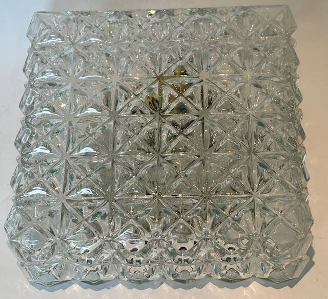 Square porthole ceiling light in chiseled glass from the 60s-70s