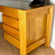 Bureau regain en orme massif