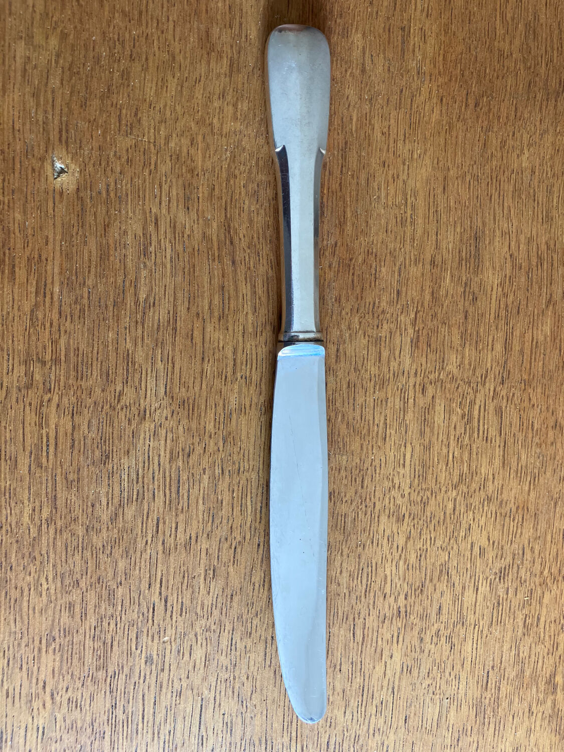 6 silver metal knives