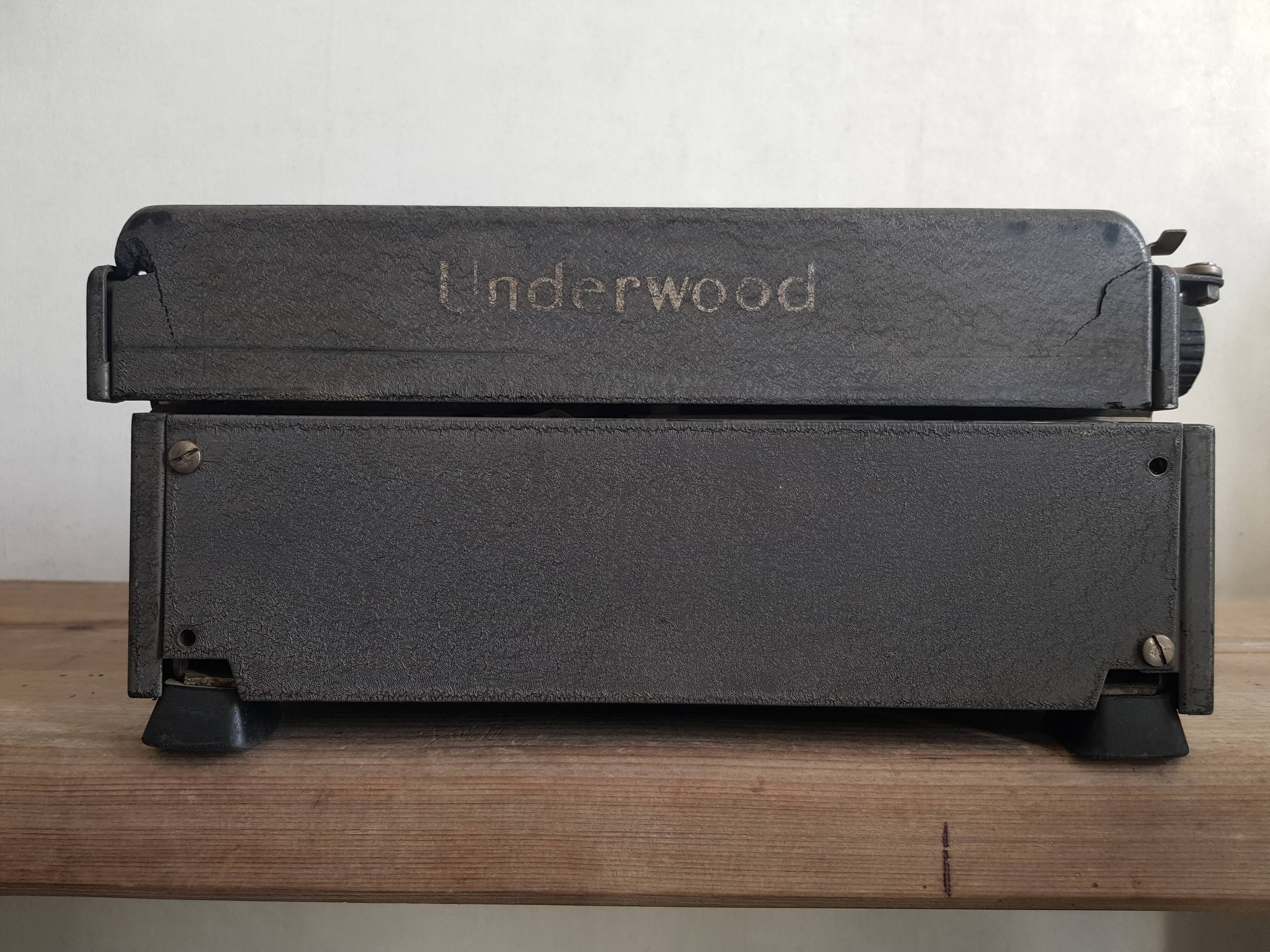 Underwood writing machine