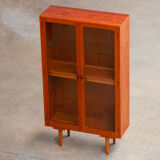 Vintage scandinavian library