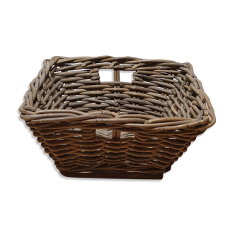 Wicker basket