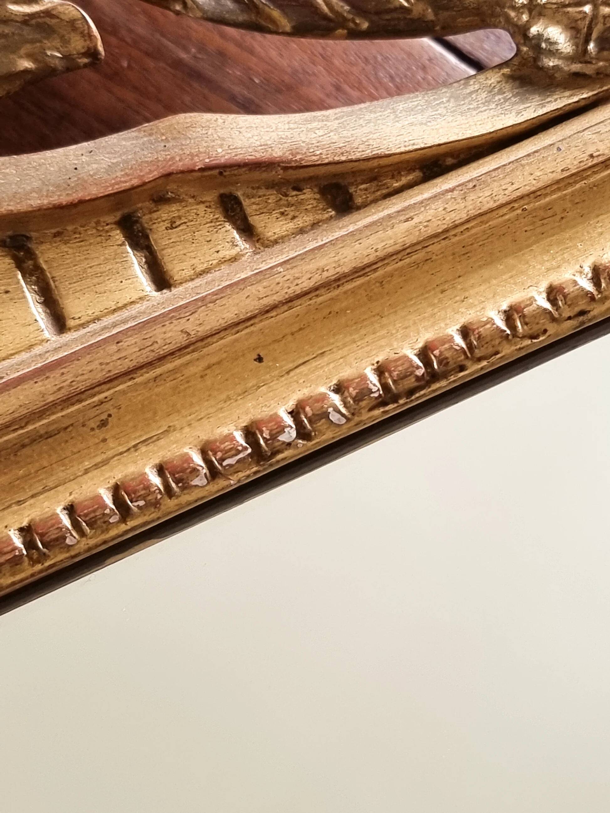 The Louis XVI - pediment mirror