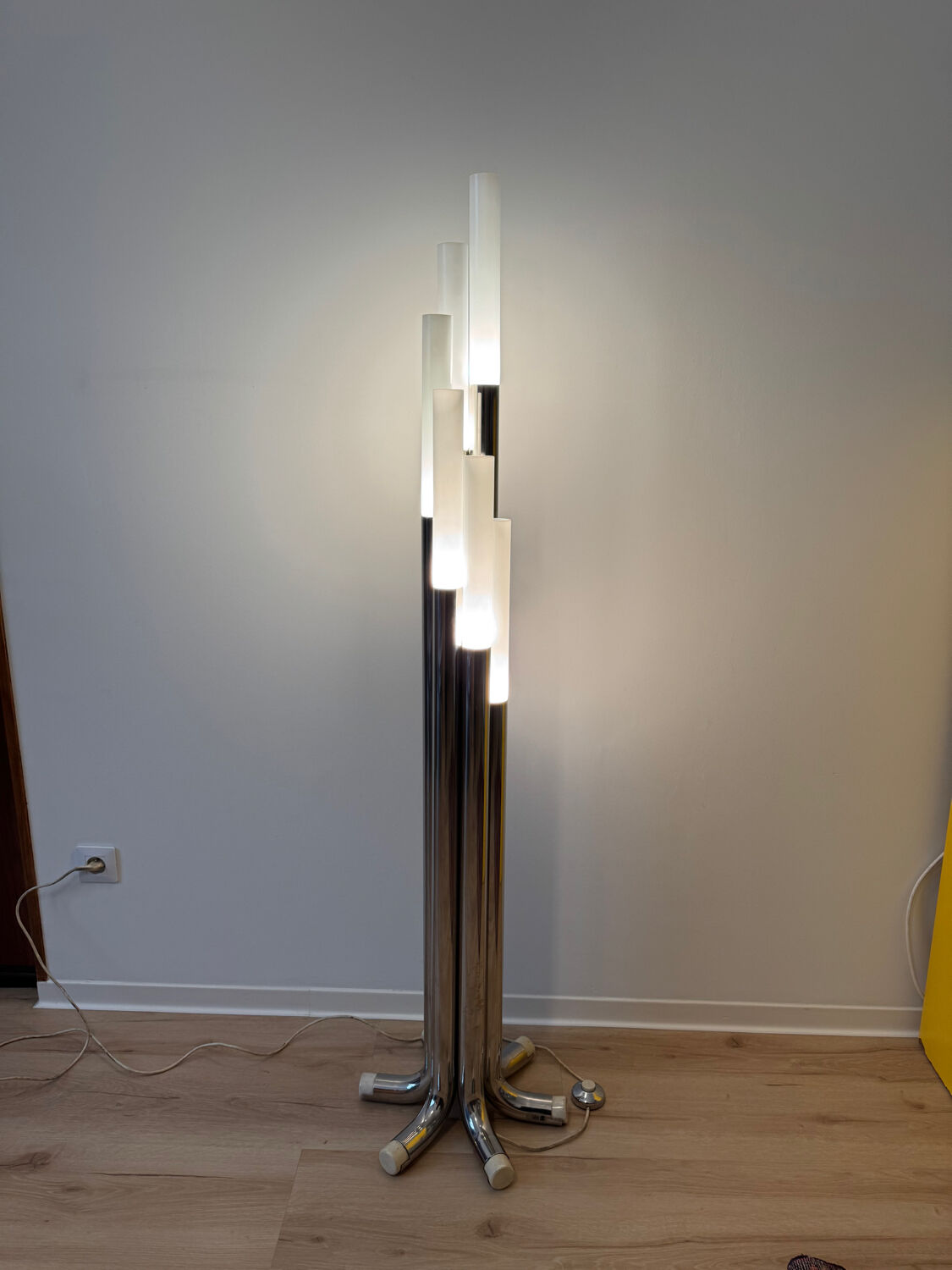 P448 Luci Italia Space Age floor lamp