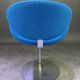 Chaise Little Tulip de Pierre Paulin bleu