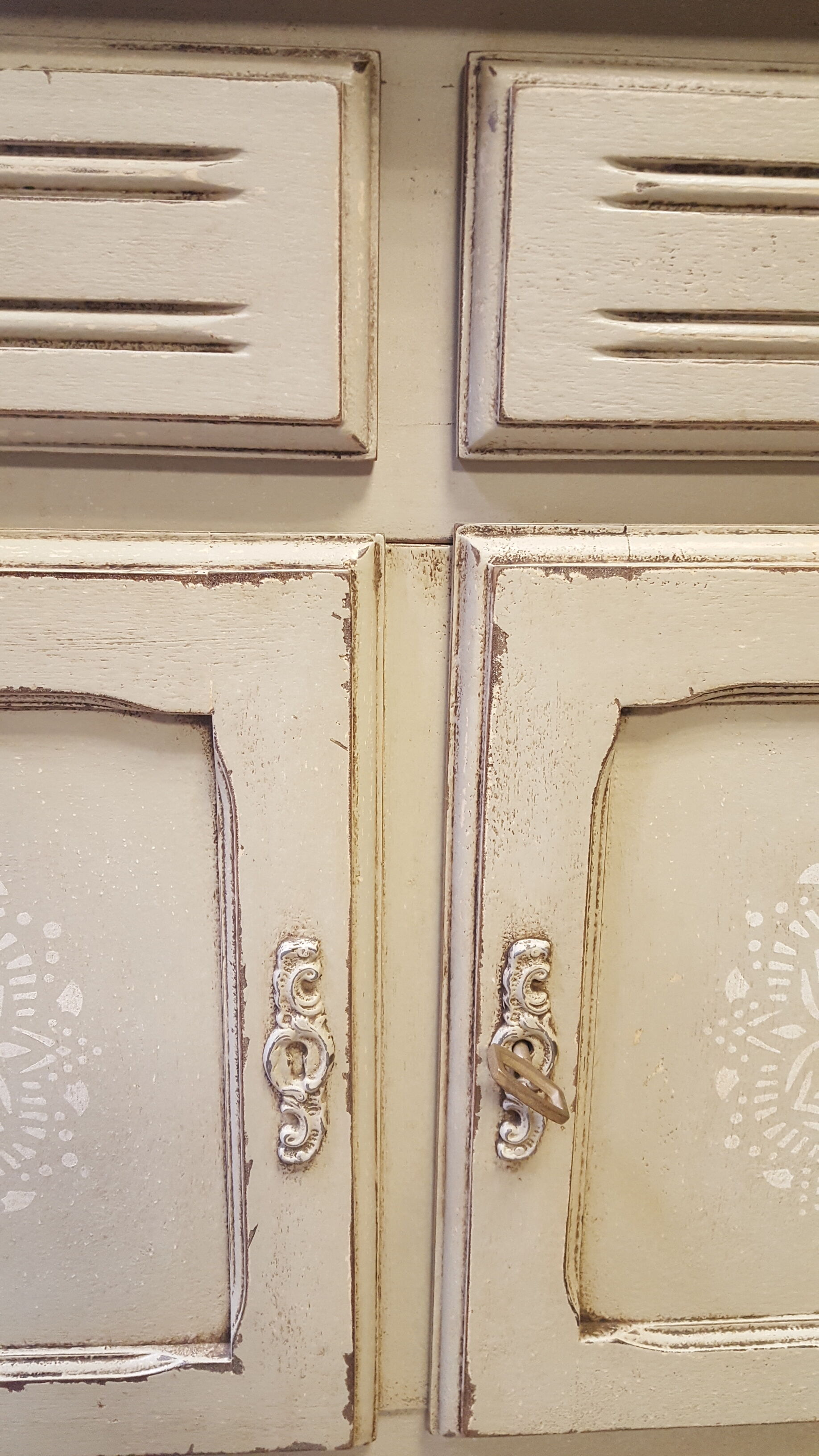 Buffet 2 doors 2 drawers redesigned