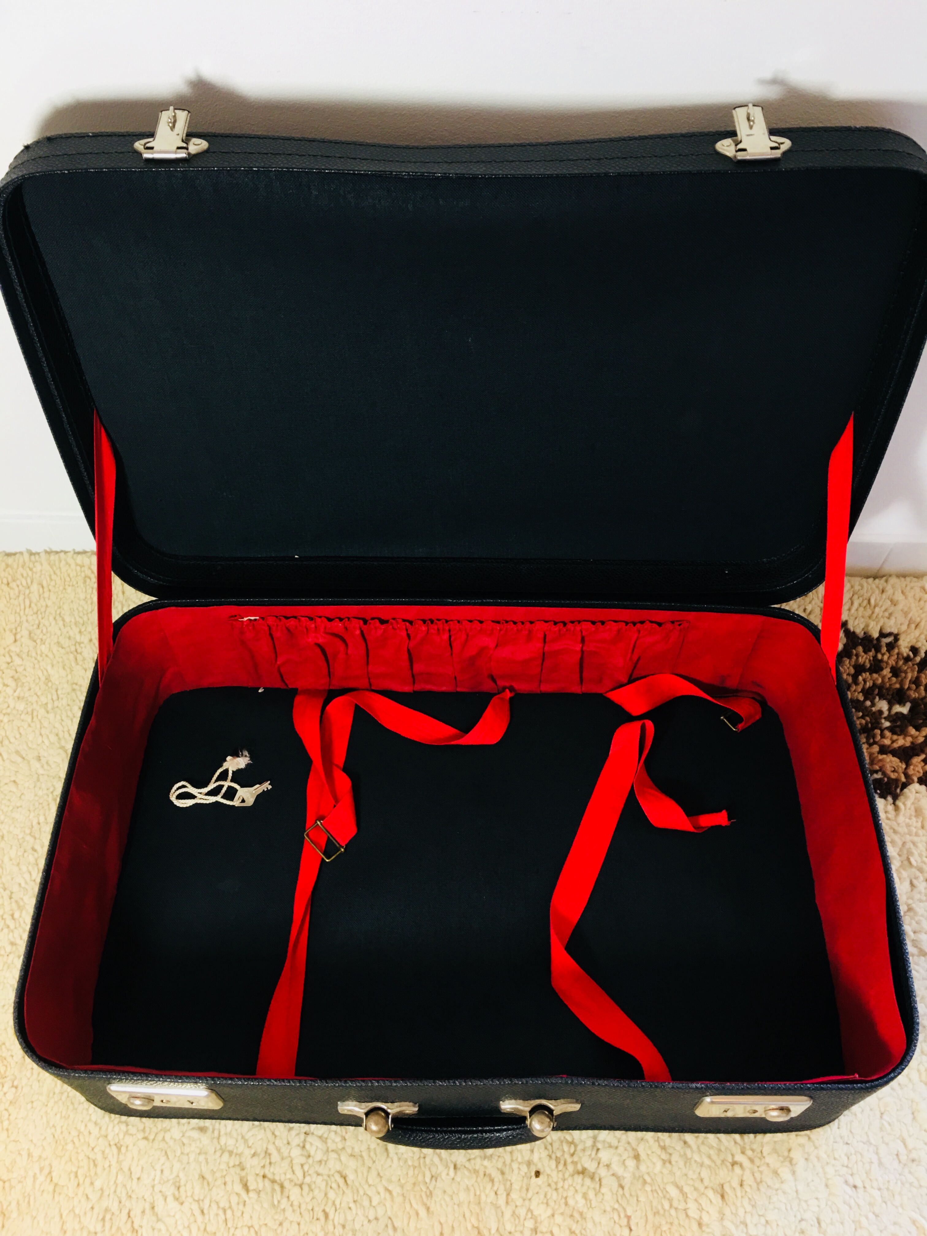 Valise noire vintage