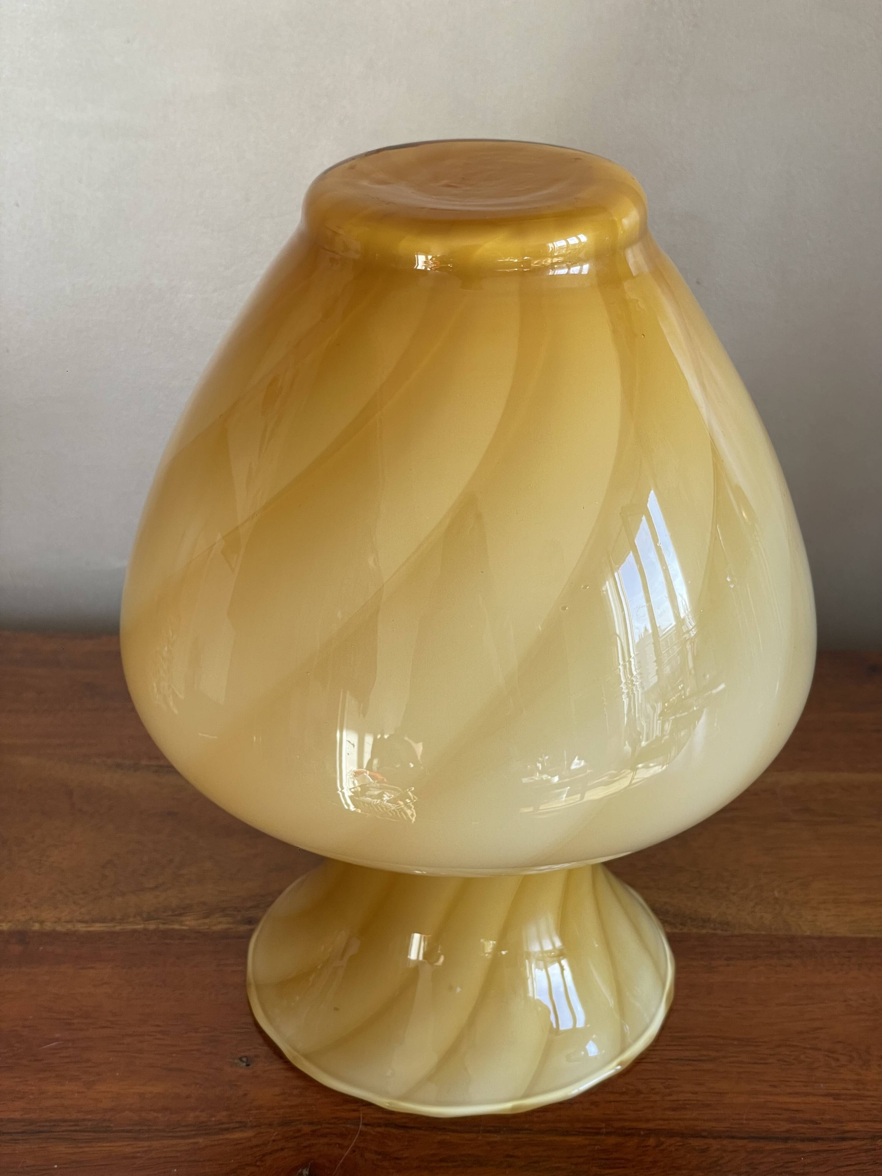 Round vase
