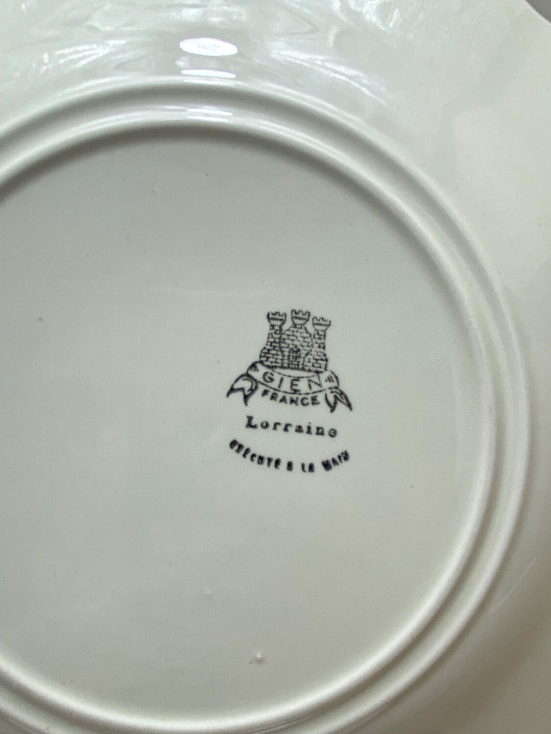 Old porcelain plates from Giens