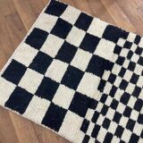 Handmade traditional Berber rug size 150 x 250 cm