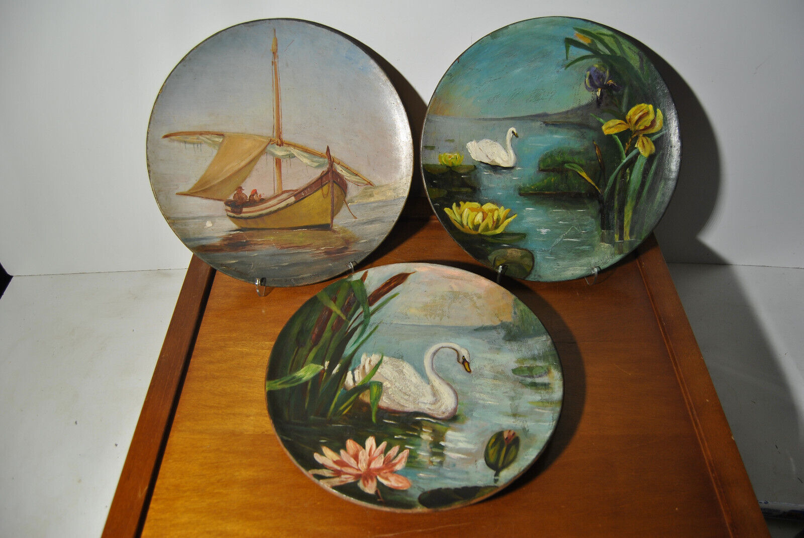 Set of 3 dishes 19th century terracotta painting 1895 boat lily lily swan