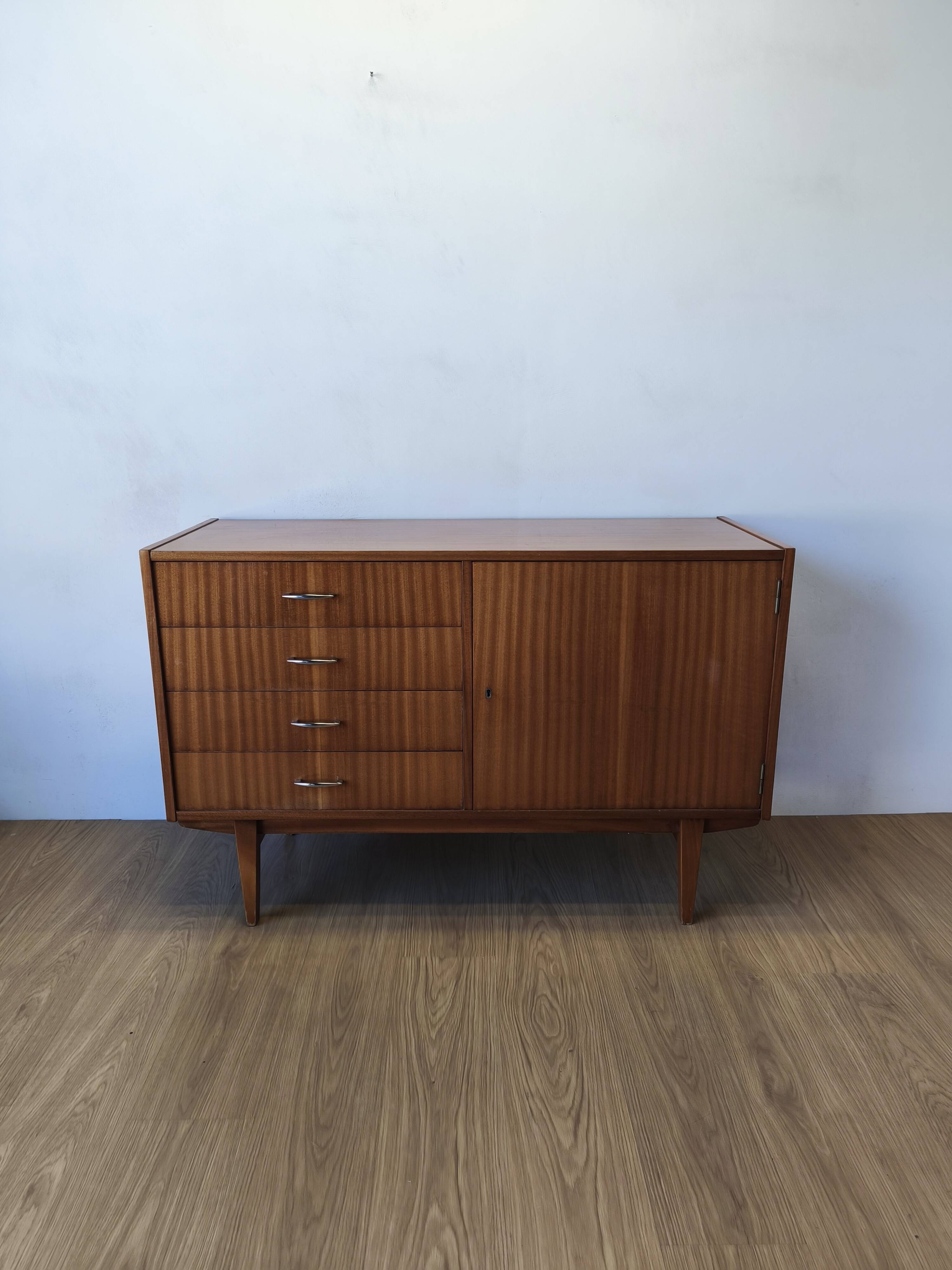Modernist sideboard of the 1970.