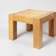 Table se salon brutaliste en bois massif