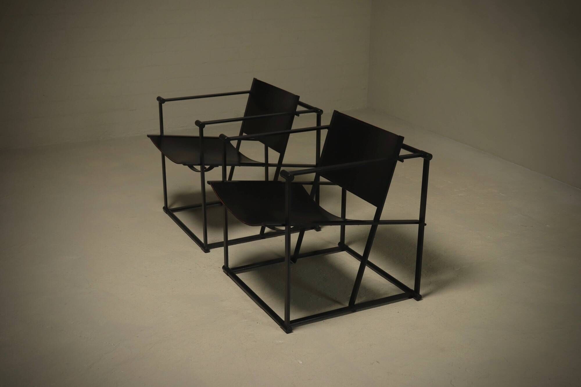 Set of 2 lounge chairs model FM60 by Radboud van Beekum for Pastoe 1980s