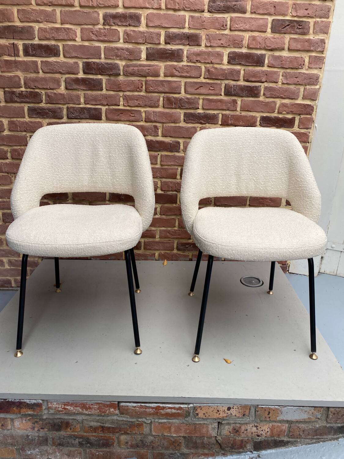 Set of 6 conference chairs